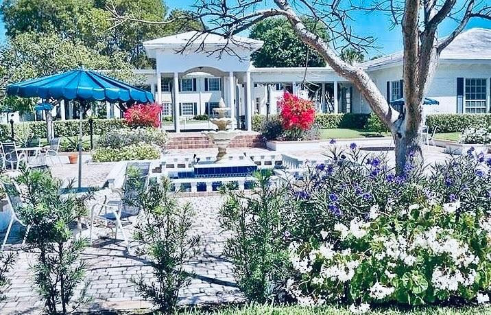 Imperial Point Colonnades - Residential