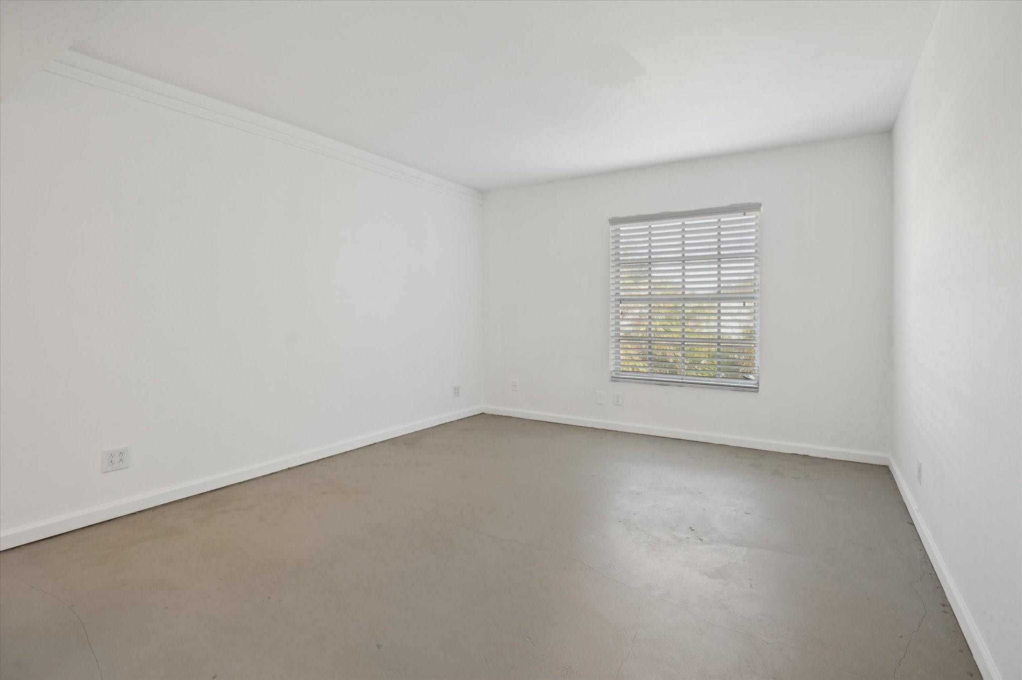 Imperial Point Colonnades - Residential