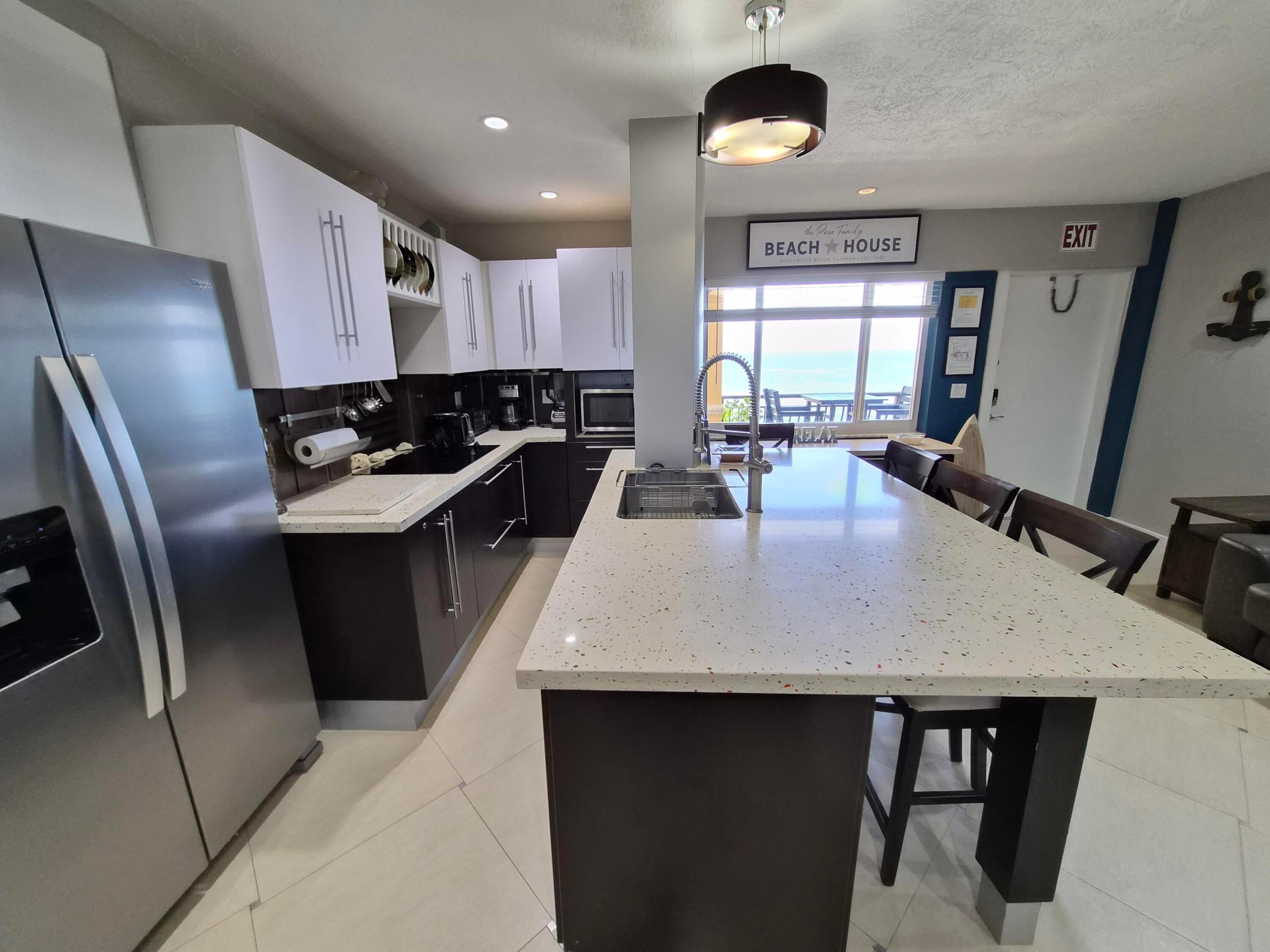 1815 N SURF Road 503