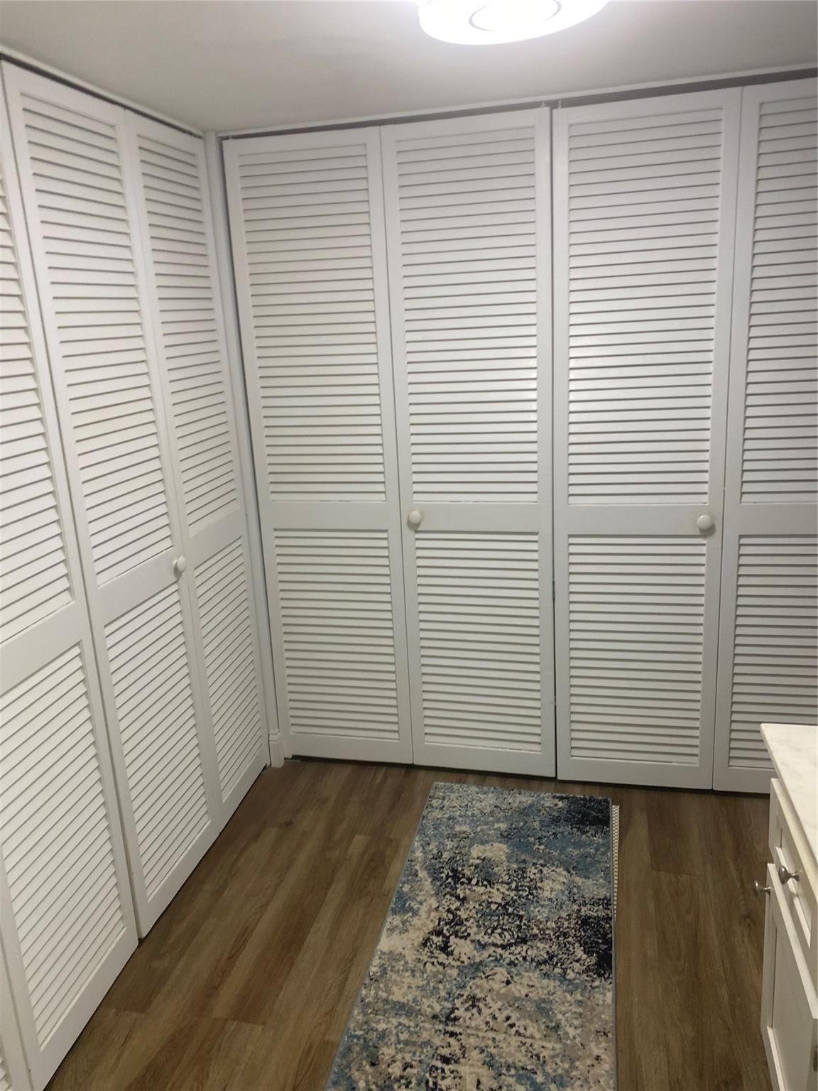 Admiralty Towers - Residential