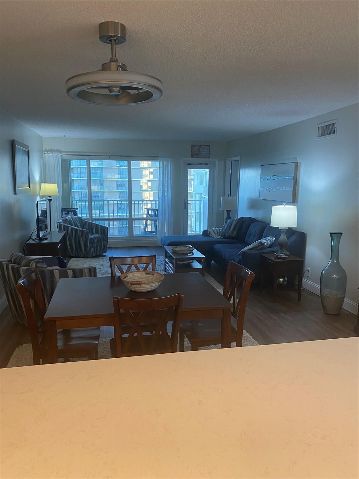 750 N Ocean Blvd 1105