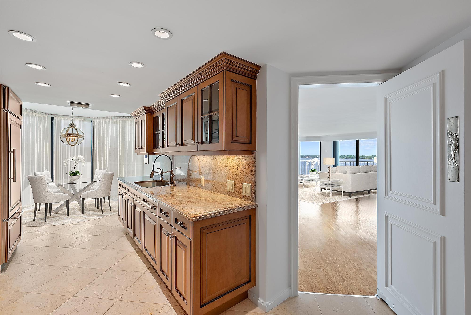 ENCLAVE OF PALM BEACH CON - Residential