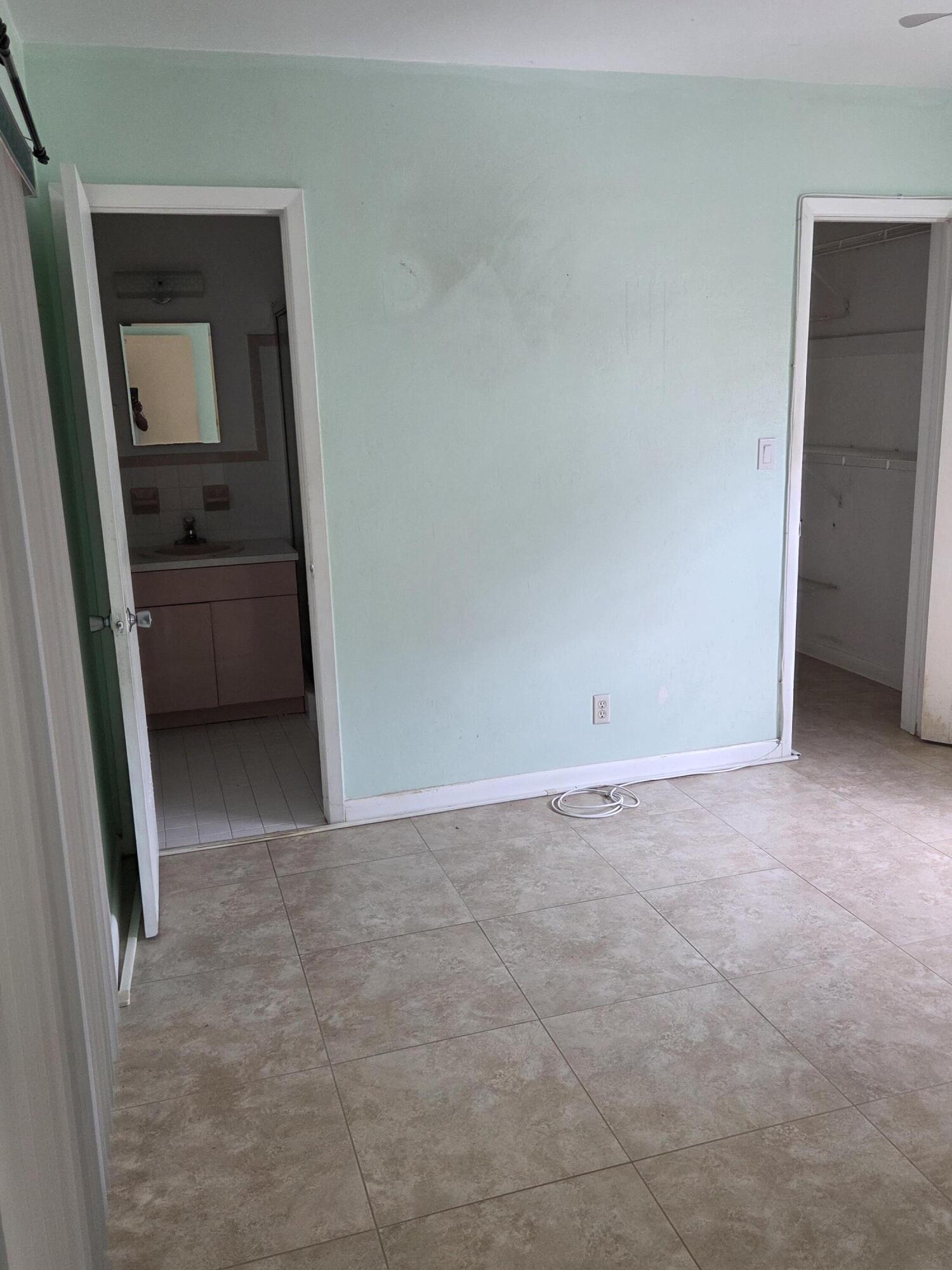 ORIOLE ESTATES SEC 2 - Residential