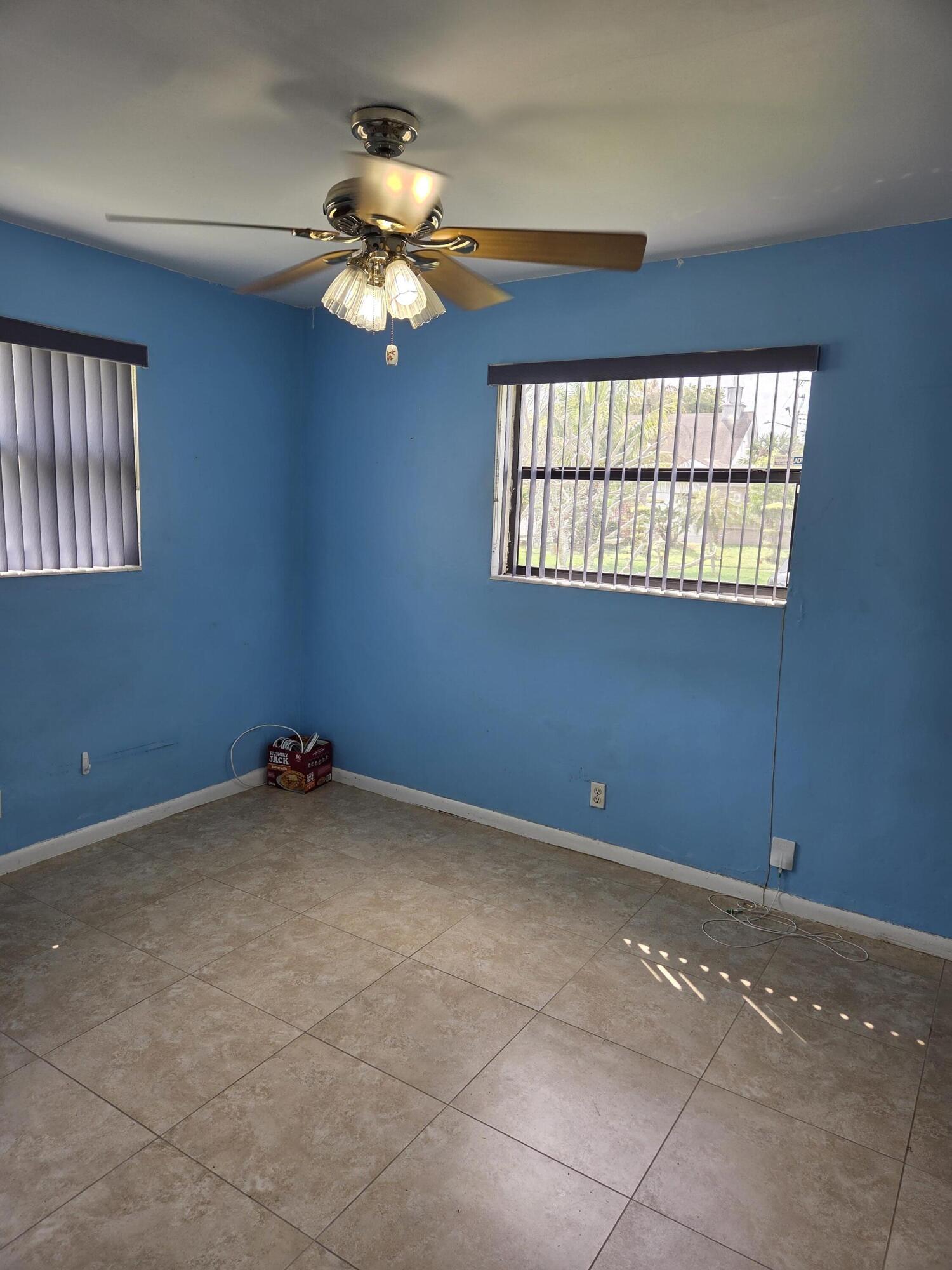 ORIOLE ESTATES SEC 2 - Residential