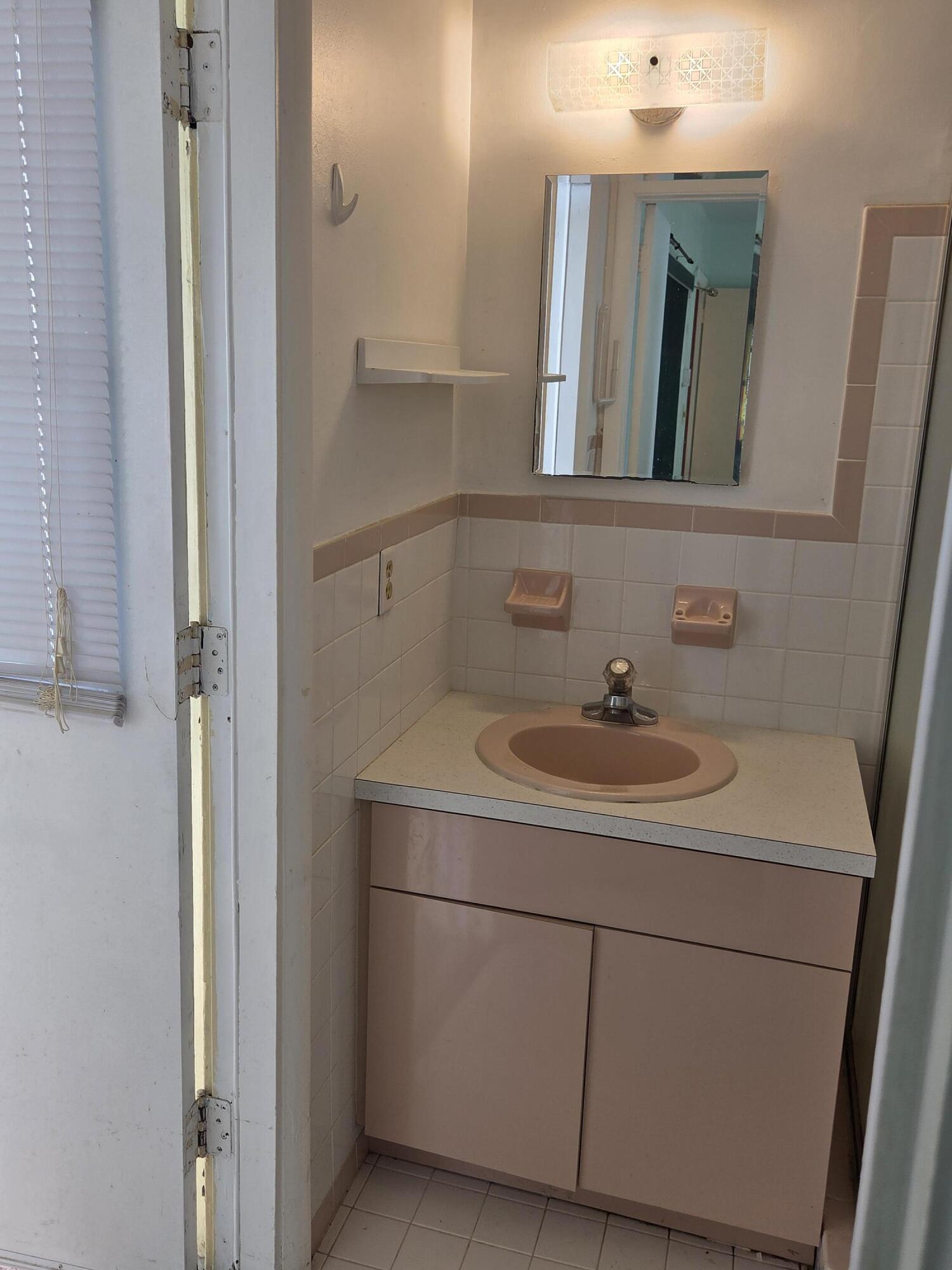 ORIOLE ESTATES SEC 2 - Residential