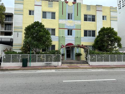 2615 Collins Ave #26 Miami Beach FL 33140