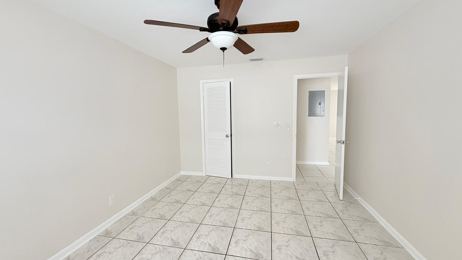 LAKE PARK ADD 1 - Residential Lease