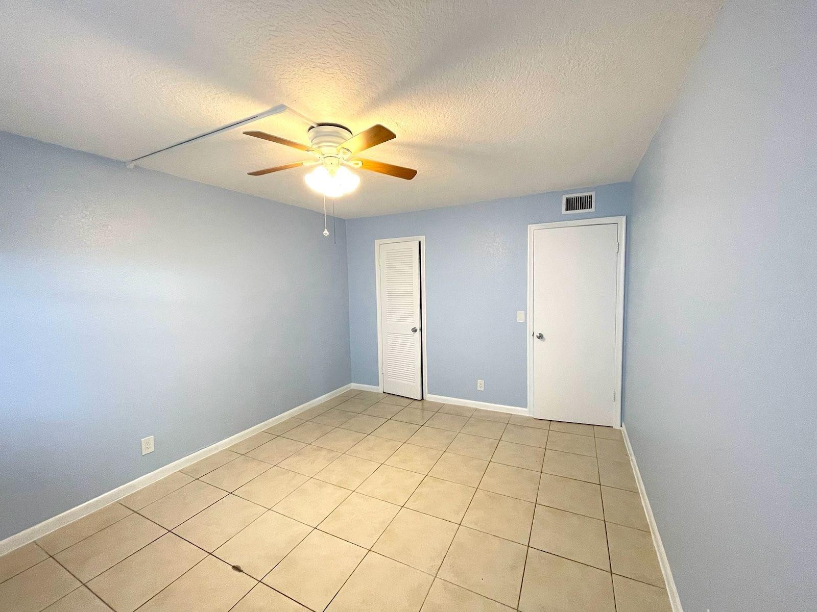 LAKE PARK ADD 1 - Residential Lease