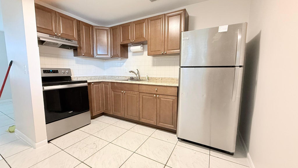 Photo of 501 W Kalmia Drive #4, West Palm Beach, FL 33403 (MLS # B26027395)