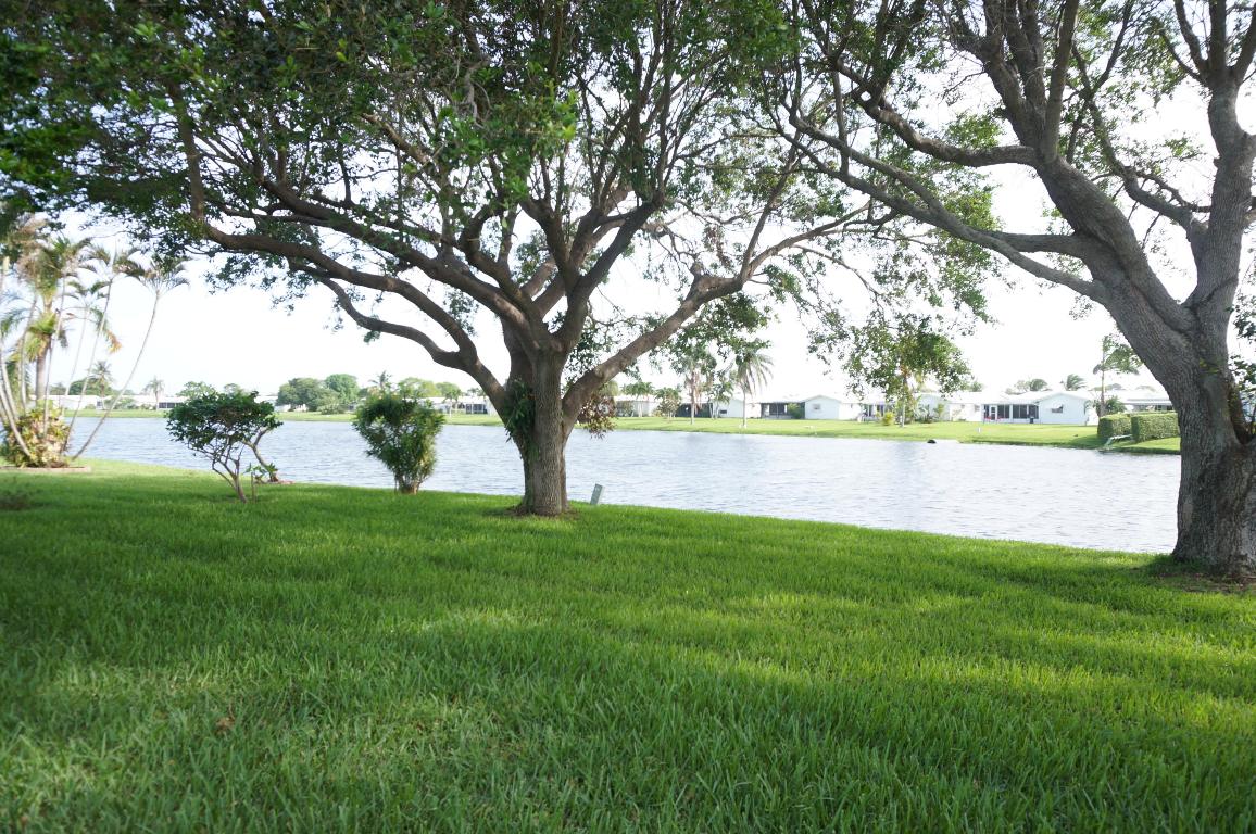 PALM BEACH LEISUREVILLE SEC 10 - Residential