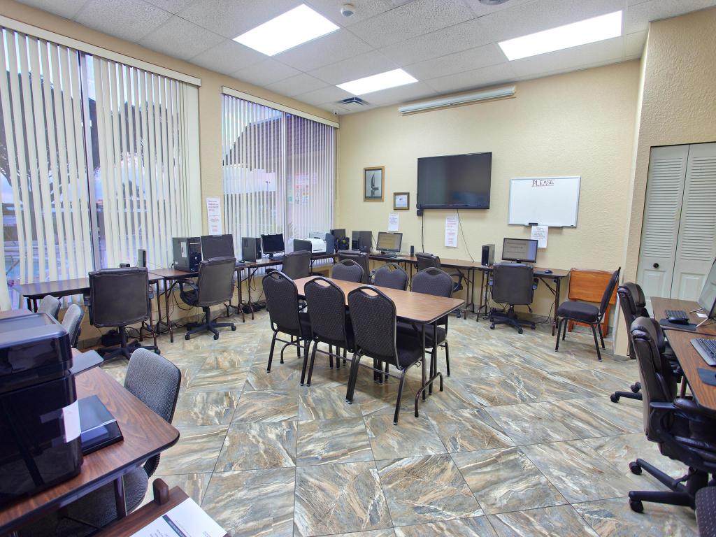 PALM BEACH LEISUREVILLE SEC 10 - Residential