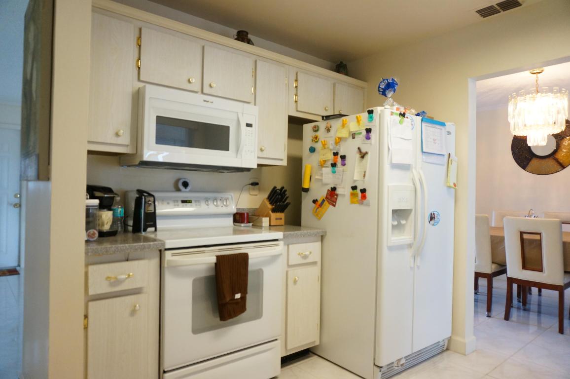 PALM BEACH LEISUREVILLE SEC 10 - Residential