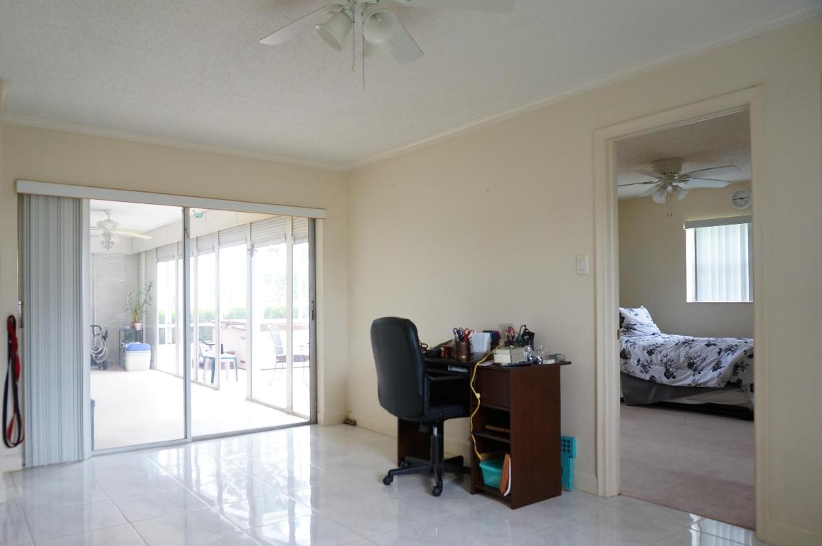 PALM BEACH LEISUREVILLE SEC 10 - Residential