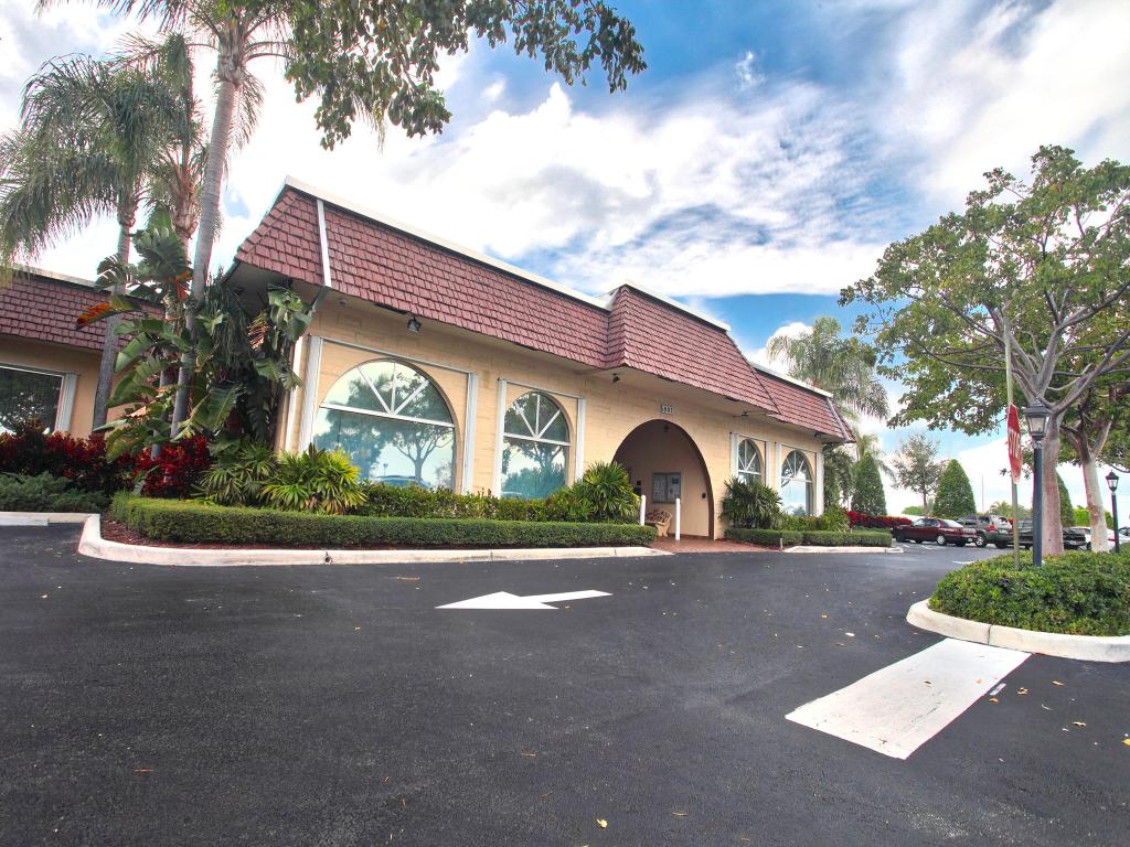 PALM BEACH LEISUREVILLE SEC 10 - Residential