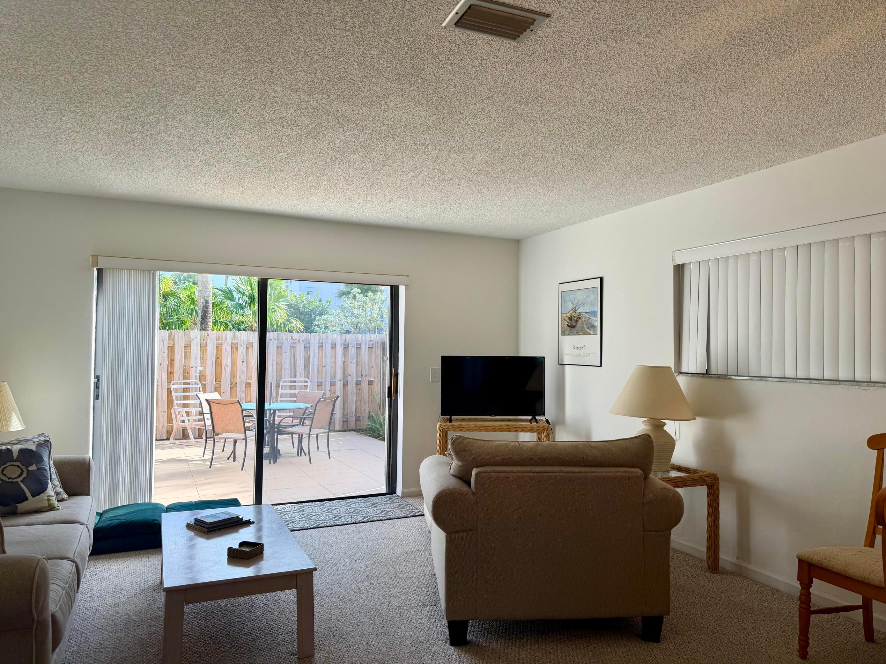 OCEAN HARBOUR VILLAS CONDOMINIUM - Residential