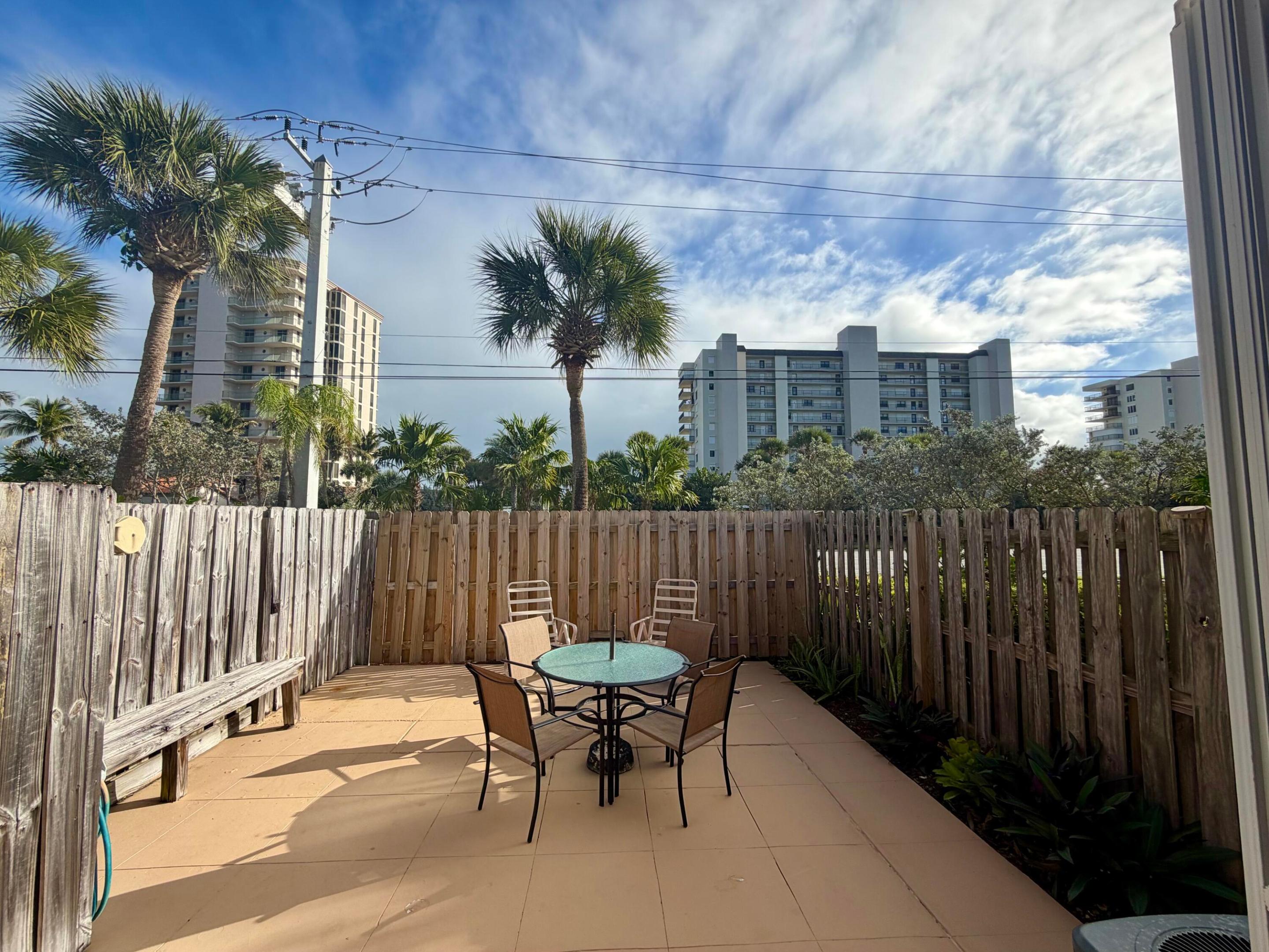 OCEAN HARBOUR VILLAS CONDOMINIUM - Residential