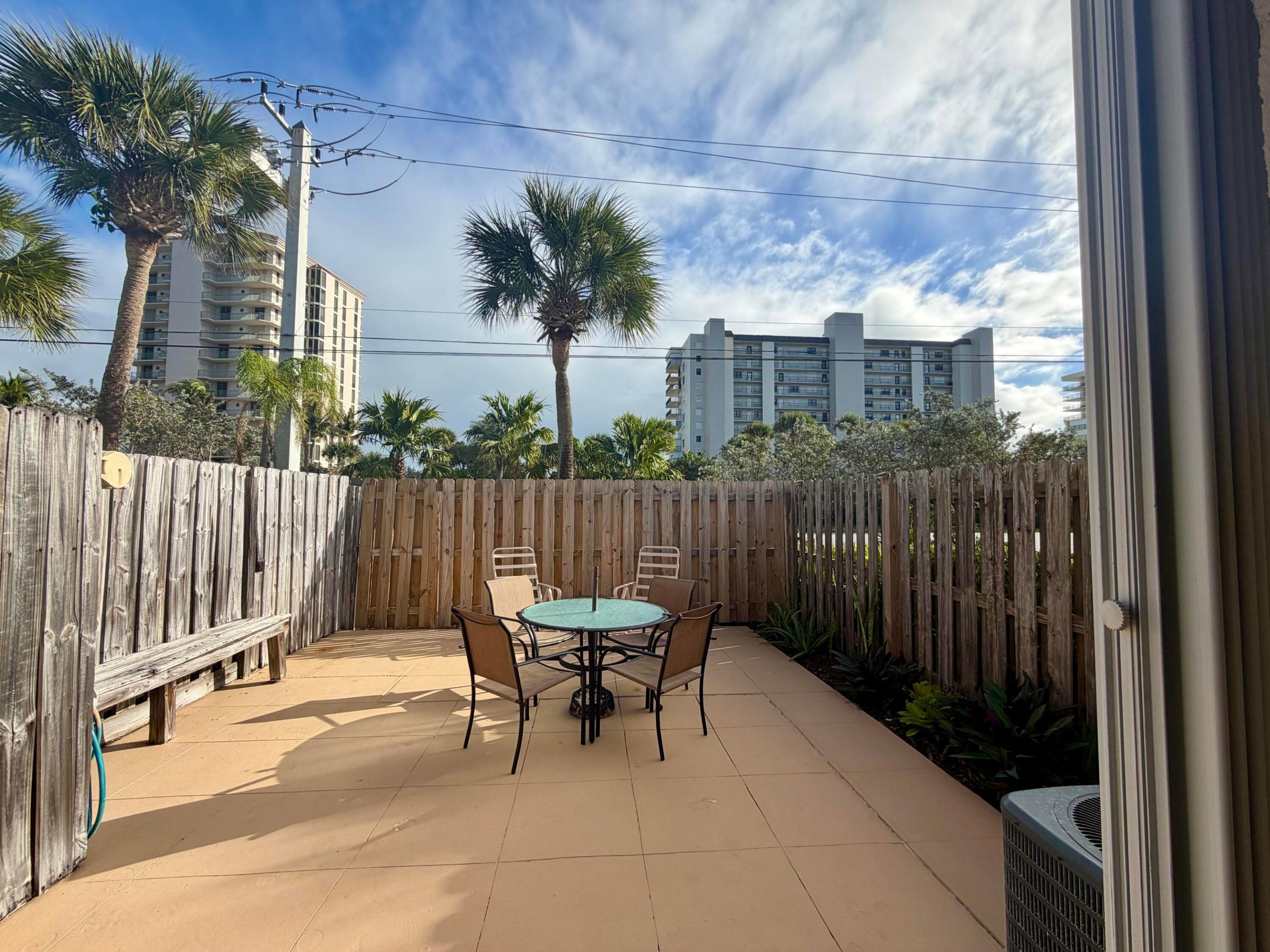 OCEAN HARBOUR VILLAS CONDOMINIUM - Residential