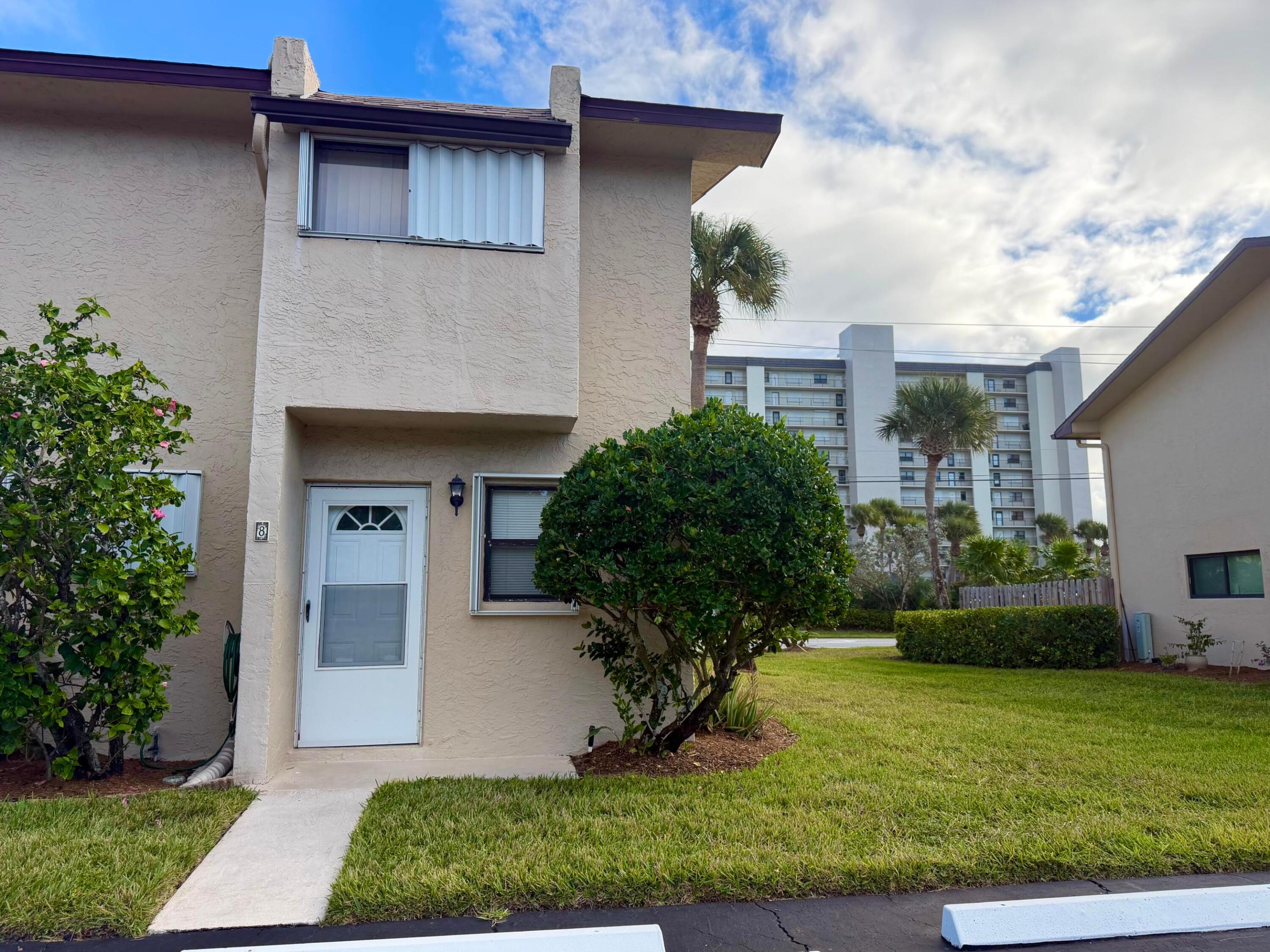 OCEAN HARBOUR VILLAS CONDOMINIUM - Residential