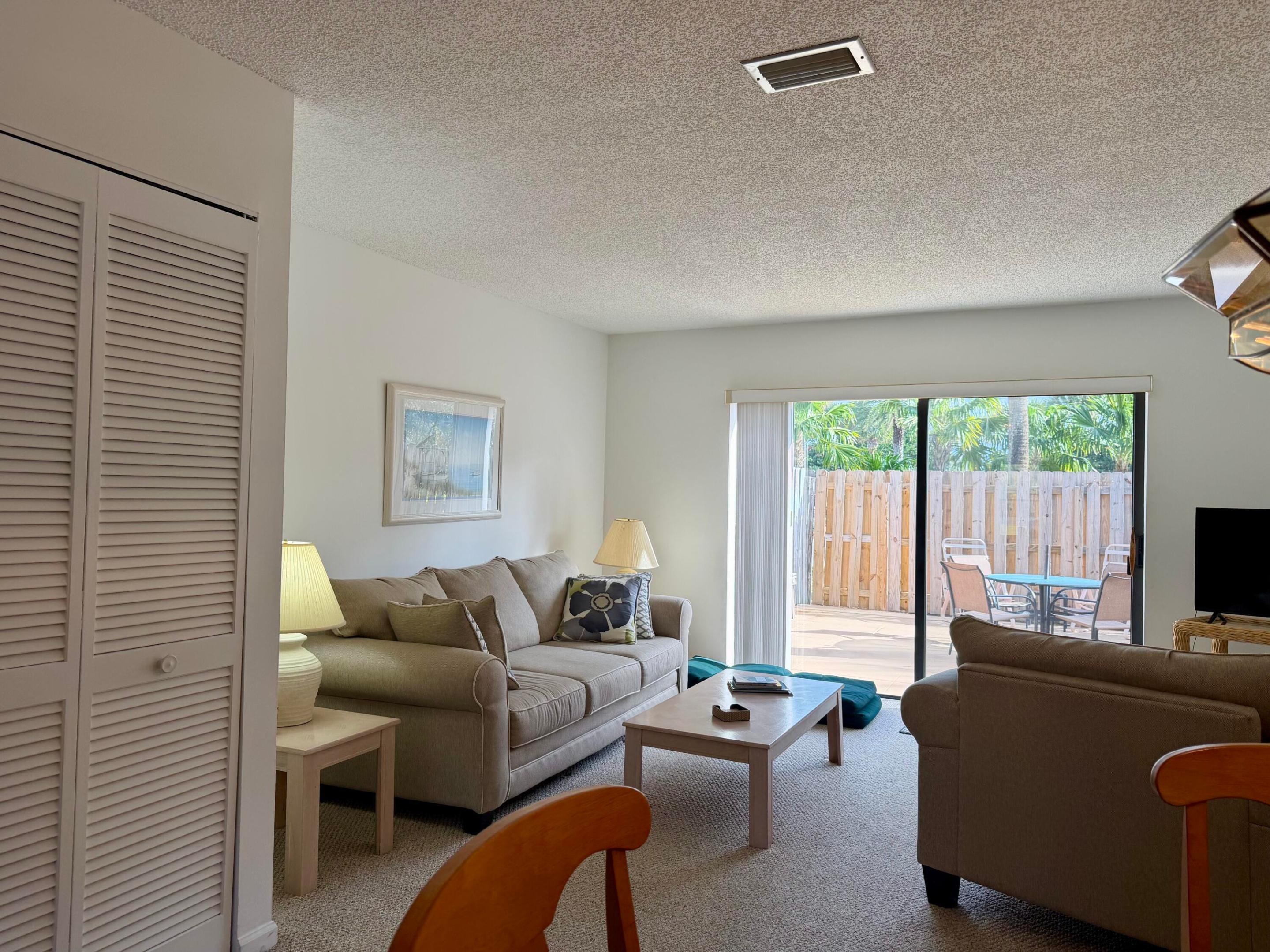 OCEAN HARBOUR VILLAS CONDOMINIUM - Residential