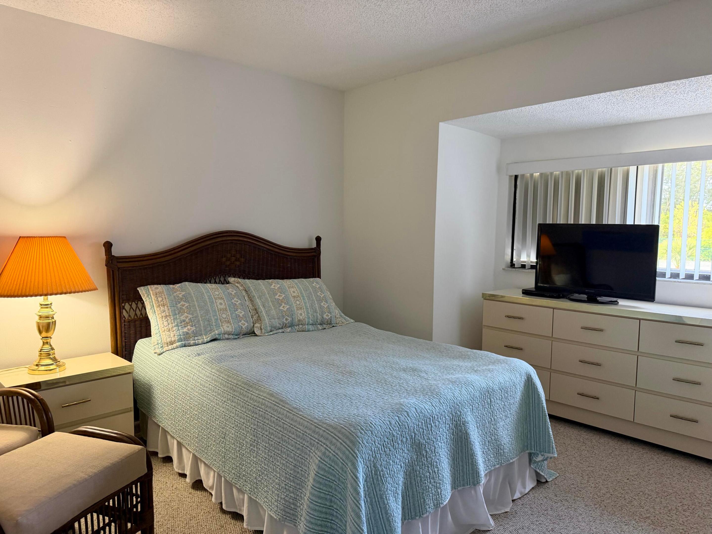 OCEAN HARBOUR VILLAS CONDOMINIUM - Residential