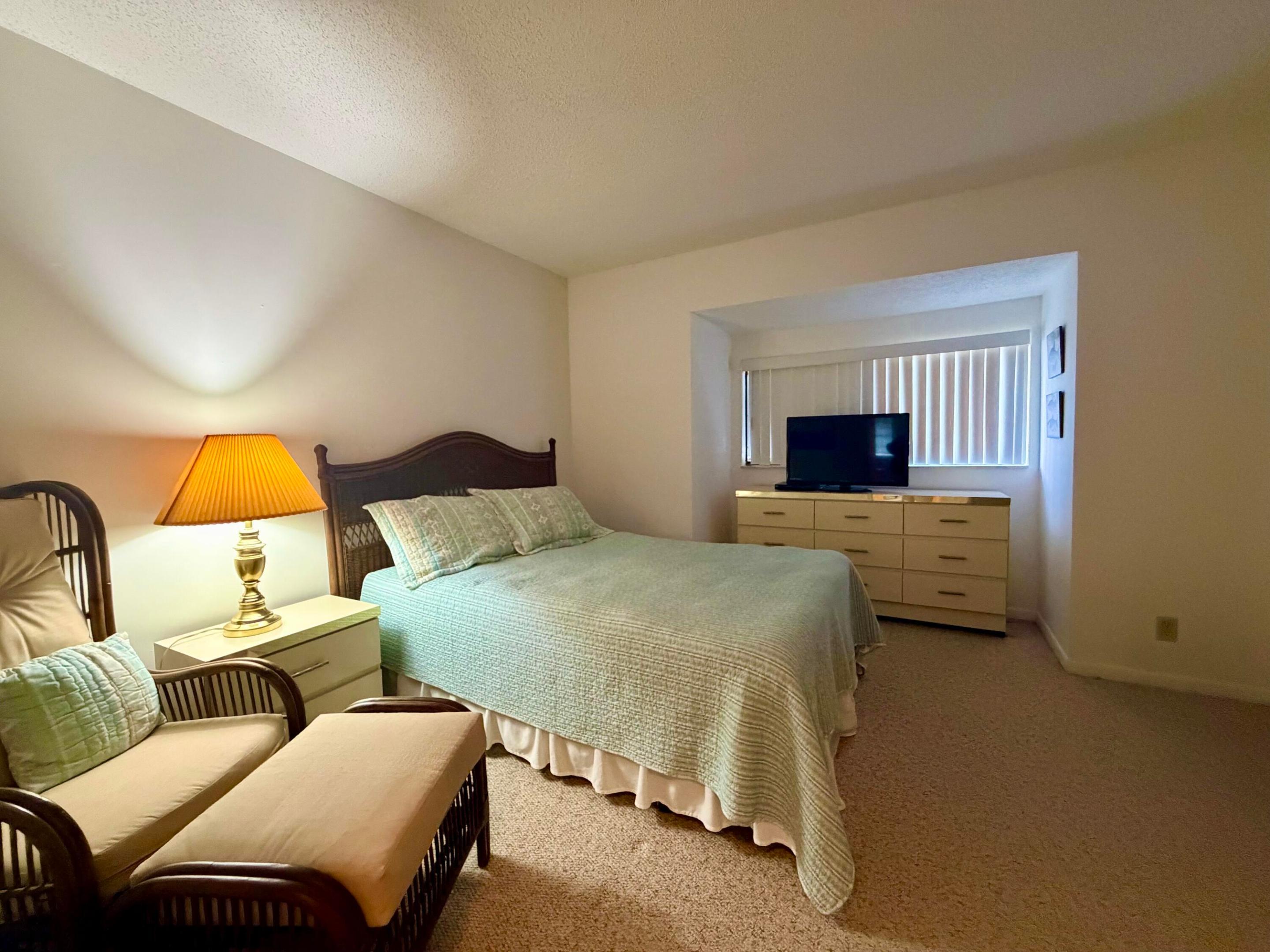 OCEAN HARBOUR VILLAS CONDOMINIUM - Residential