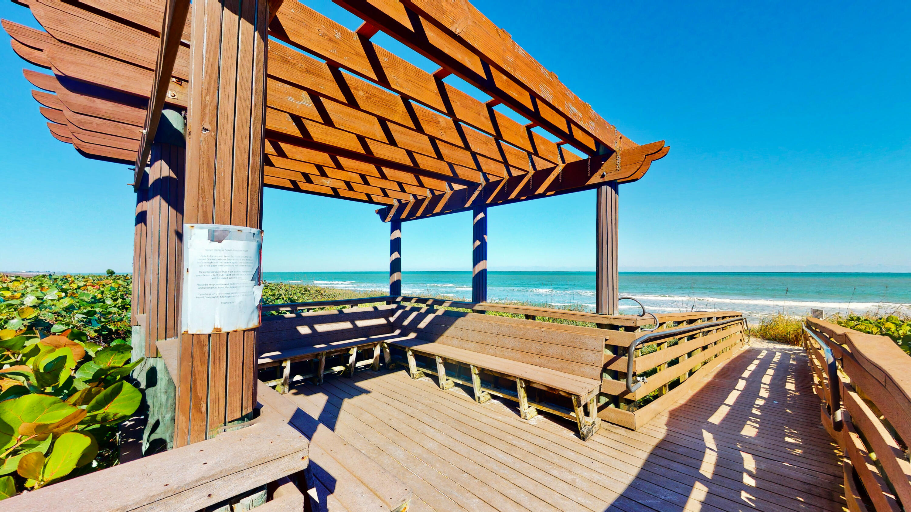 OCEAN HARBOUR VILLAS CONDOMINIUM - Residential