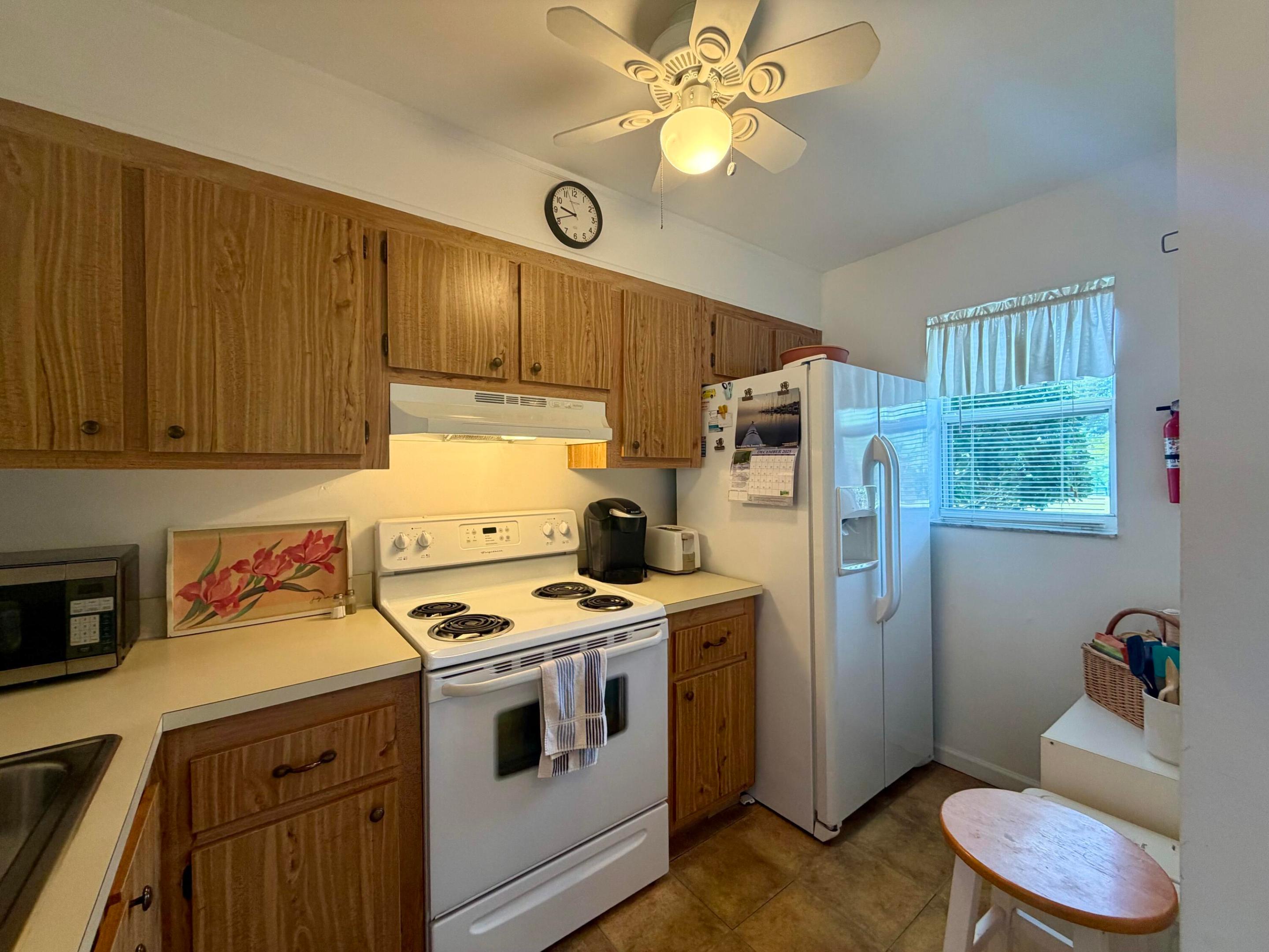 OCEAN HARBOUR VILLAS CONDOMINIUM - Residential