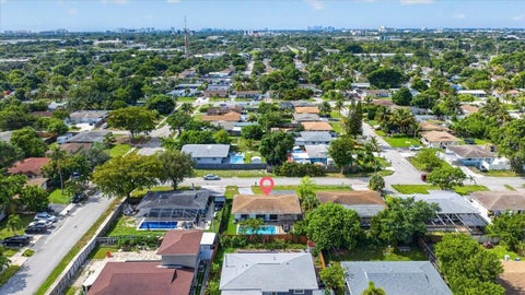Tiny photo for 141 NW 19TH Street, Pompano Beach, FL 33060 (MLS # B26071387)