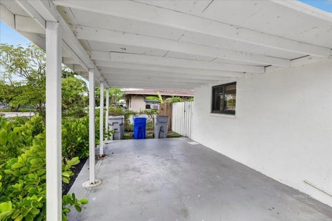 Tiny photo for 141 NW 19TH Street, Pompano Beach, FL 33060 (MLS # B26071387)