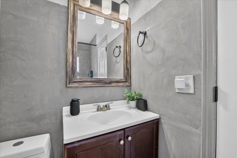 Tiny photo for 141 NW 19TH Street, Pompano Beach, FL 33060 (MLS # B26071387)