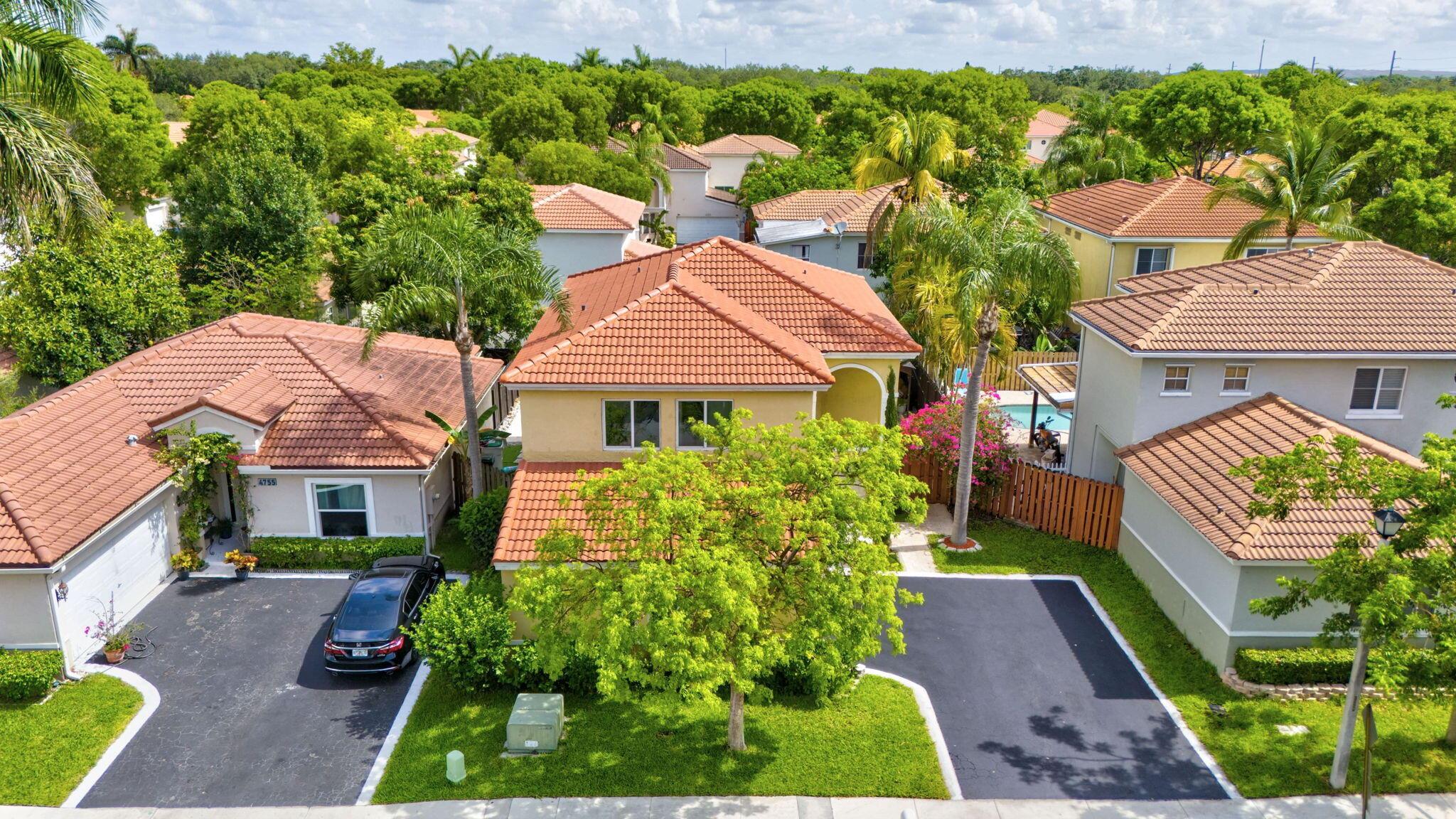 4749 NW 5 Court