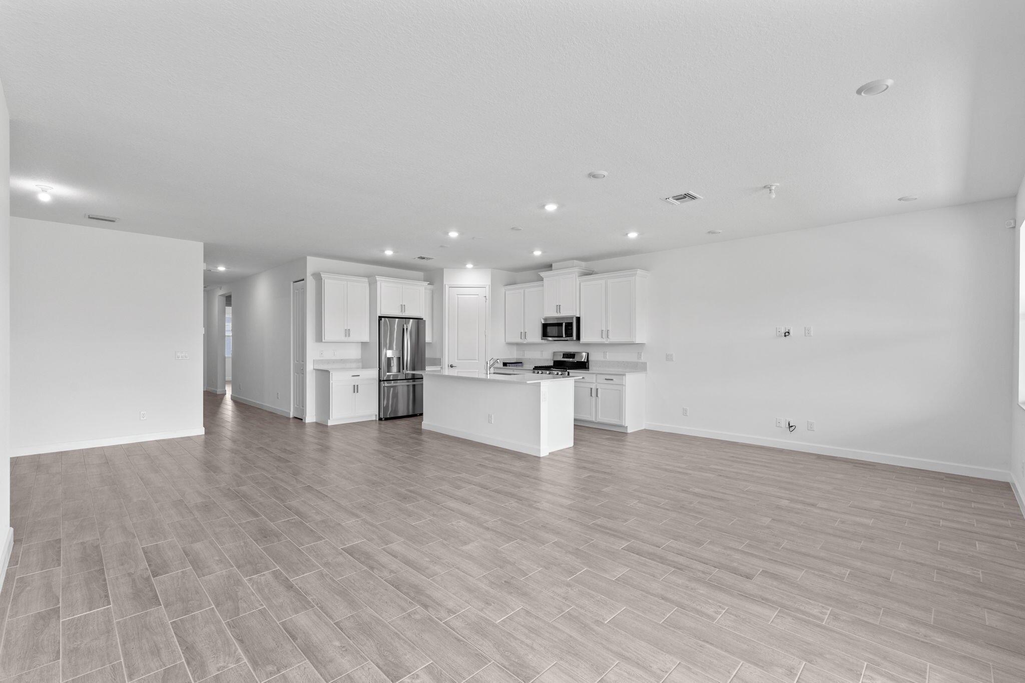 ARDEN PUD POD D SOUTHEAST - Residential Lease