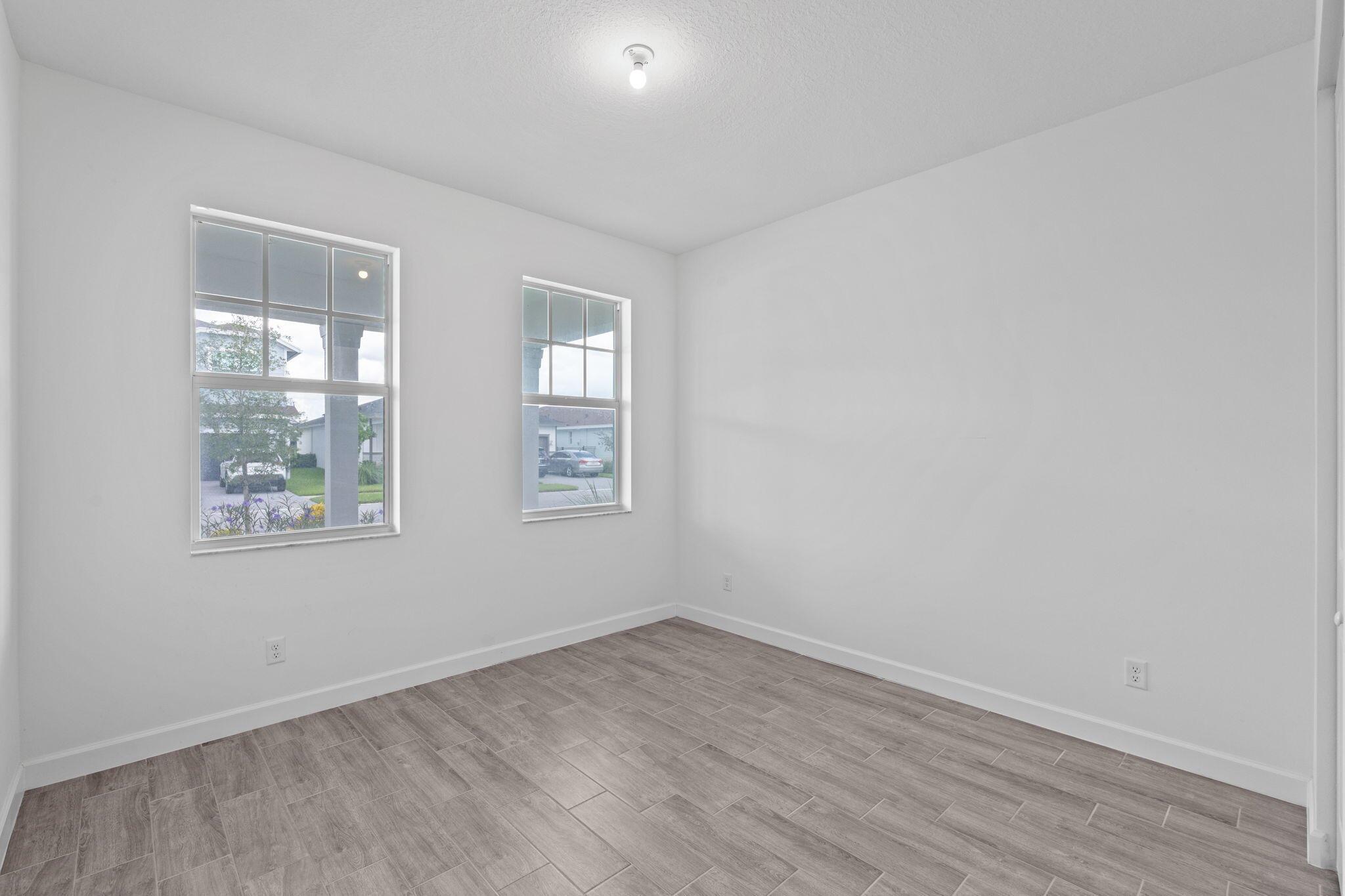 ARDEN PUD POD D SOUTHEAST - Residential Lease