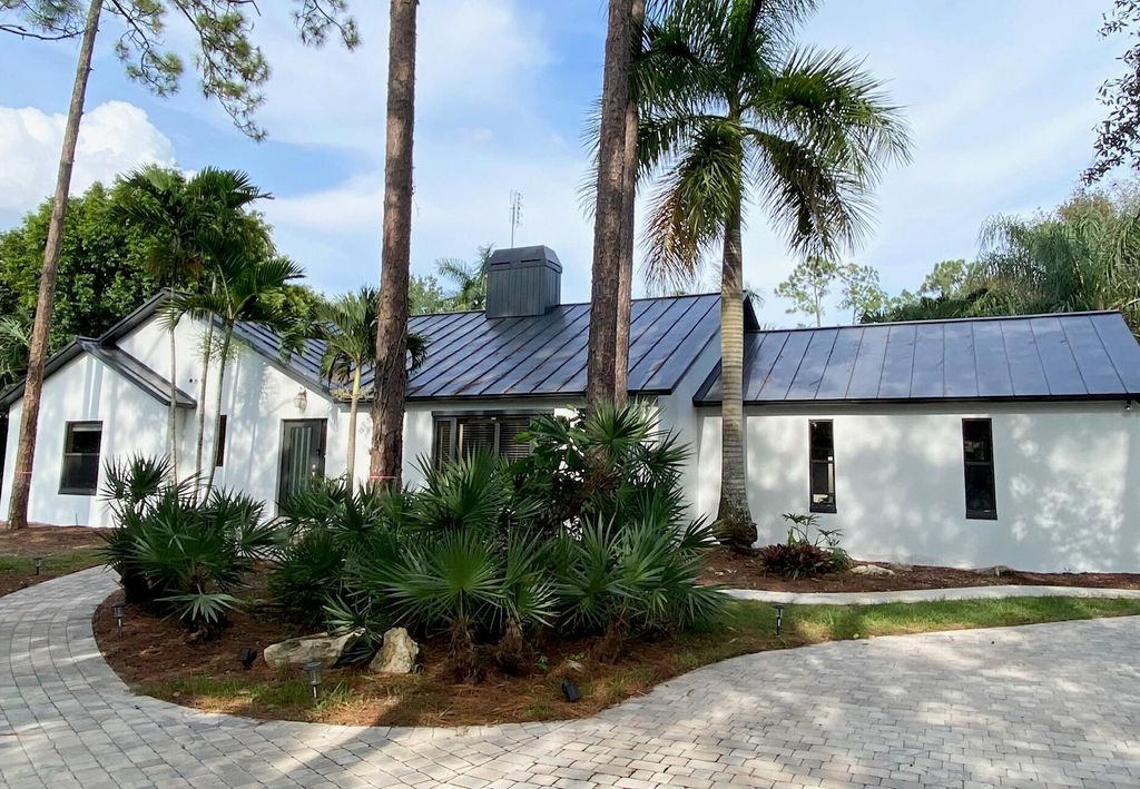 Photo of 17716 Bridle Court, Jupiter, FL 33478 (MLS # R10958236)