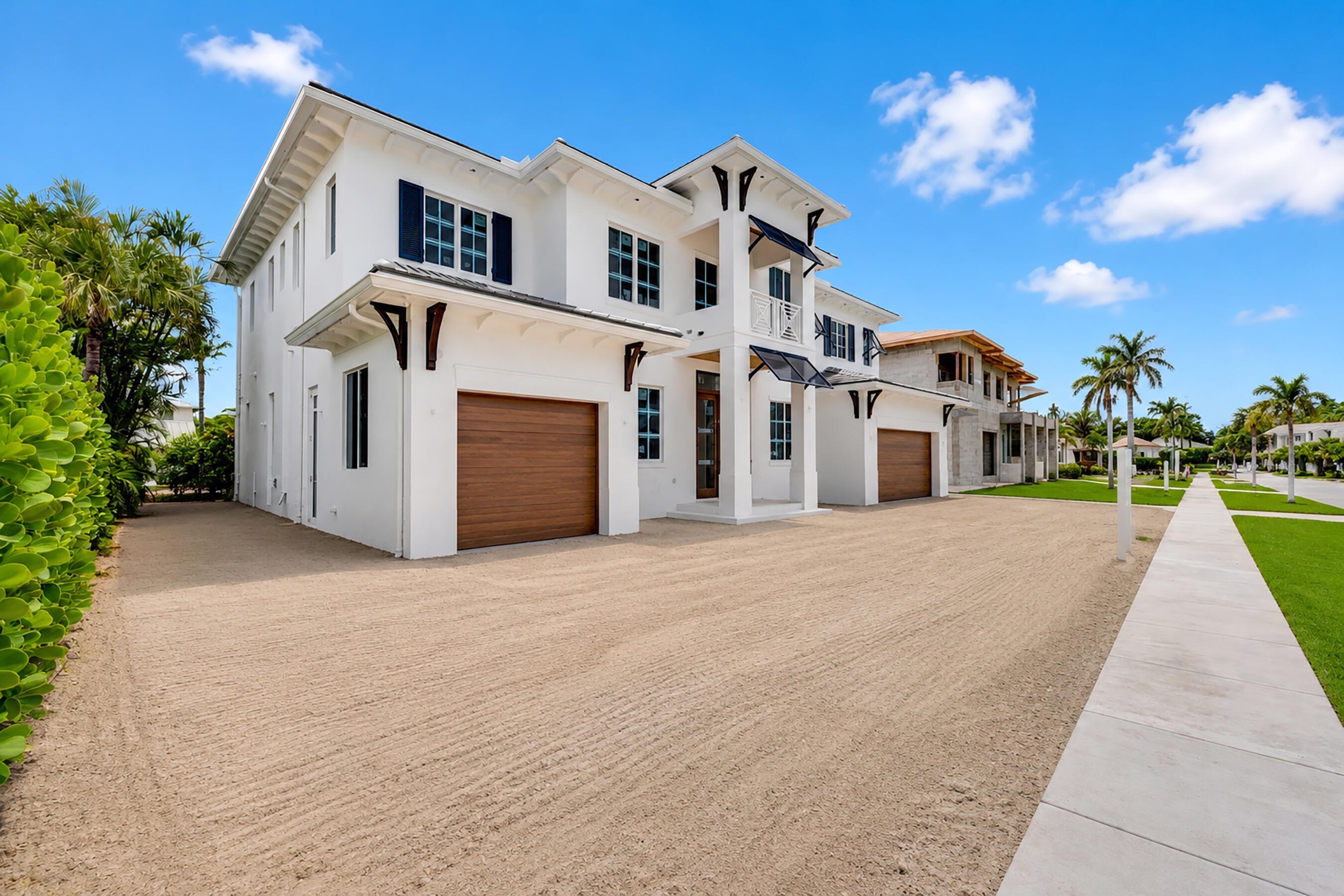 748 NE Bay Isle Drive