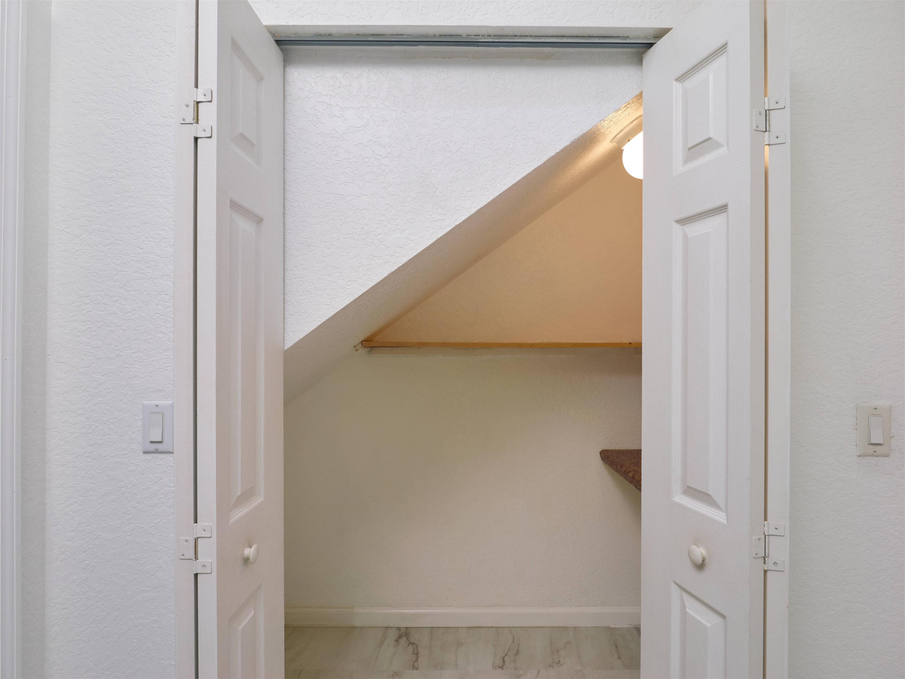 463 Schoolhouse Road