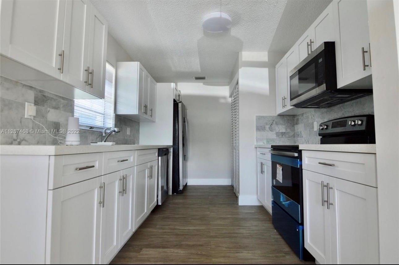 LIBERIA - Residential