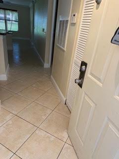 Great 2 bedroom - 2 bath unit with granite counters, stainless steel appliances and Laminate Floors. Great Amenities and close to all Delray has to offer.