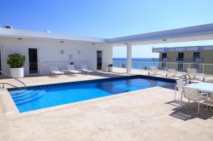 FOUR HUNDRED SO OCEAN BLV - Residential