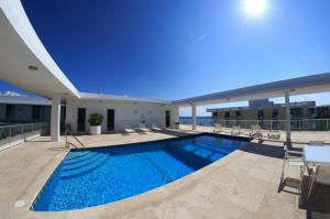 FOUR HUNDRED SO OCEAN BLV - Residential