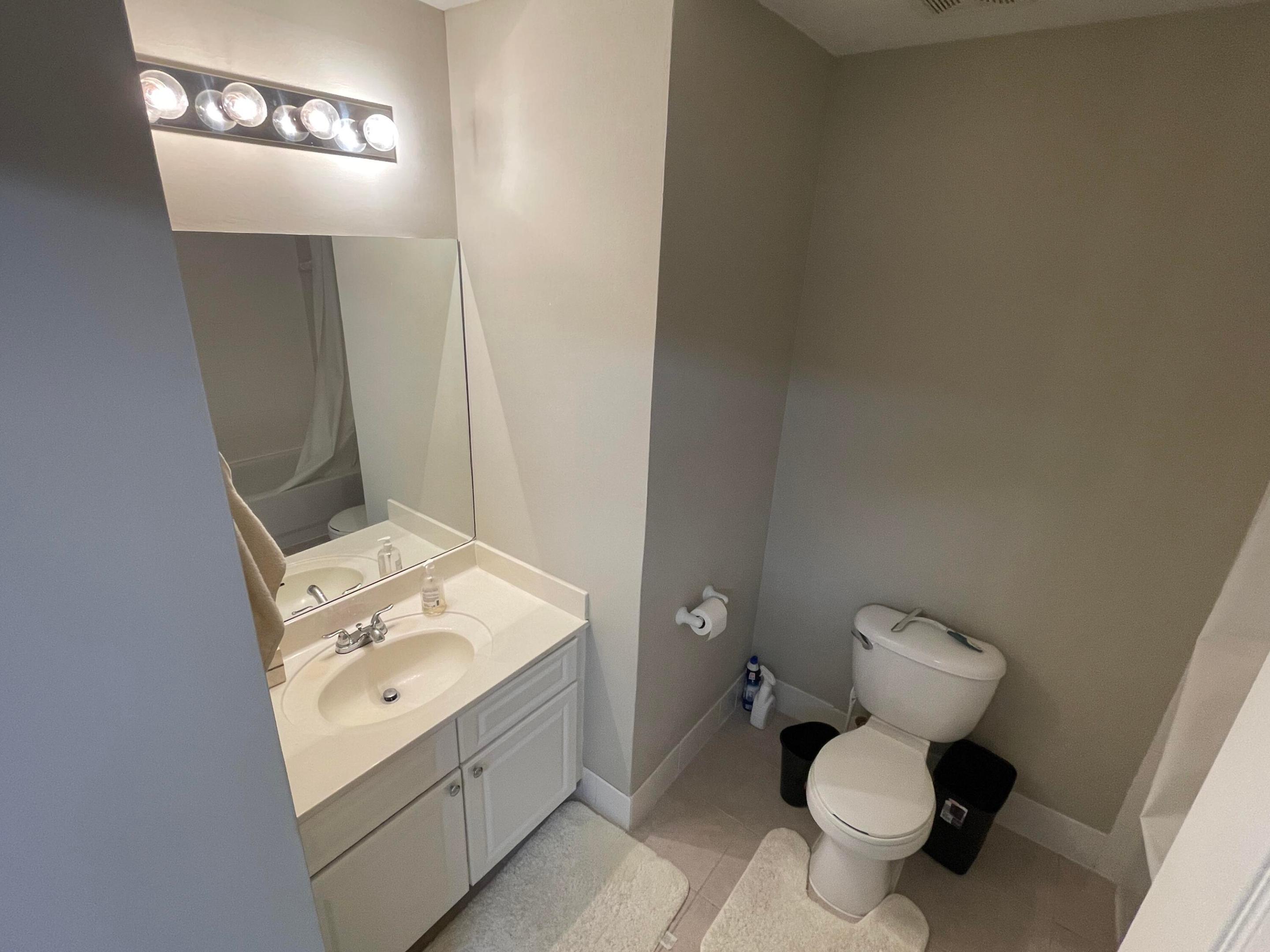 VILLAGE AT ABACOA CONDO - Residential Lease
