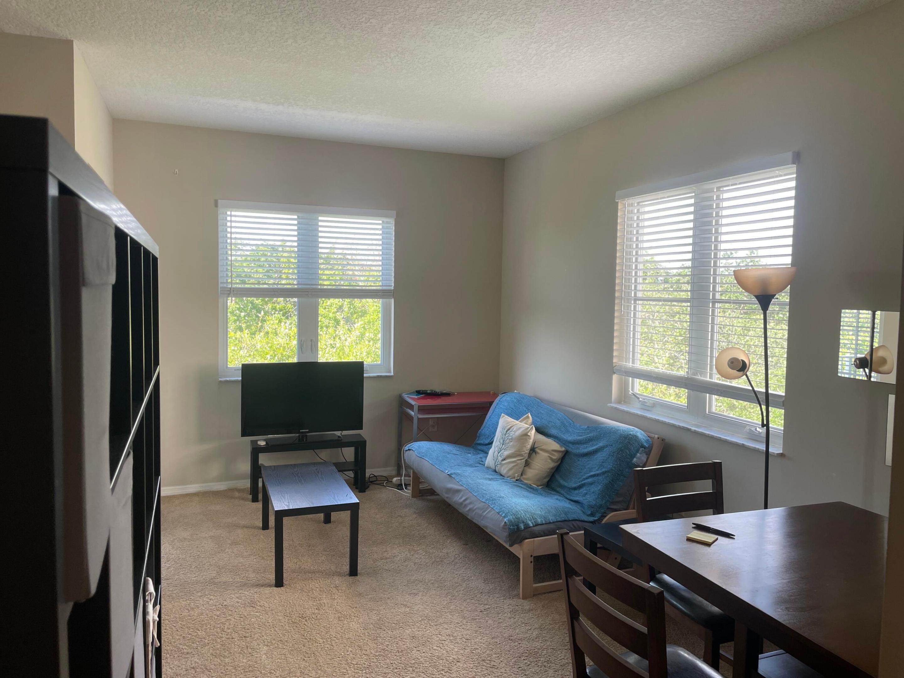 VILLAGE AT ABACOA CONDO - Residential Lease