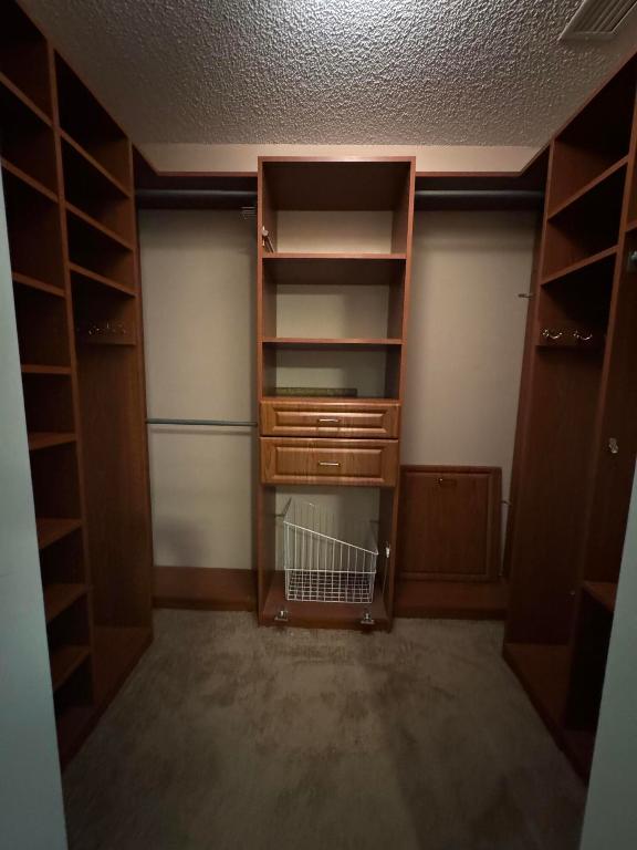 ACREAGE - Residential Lease