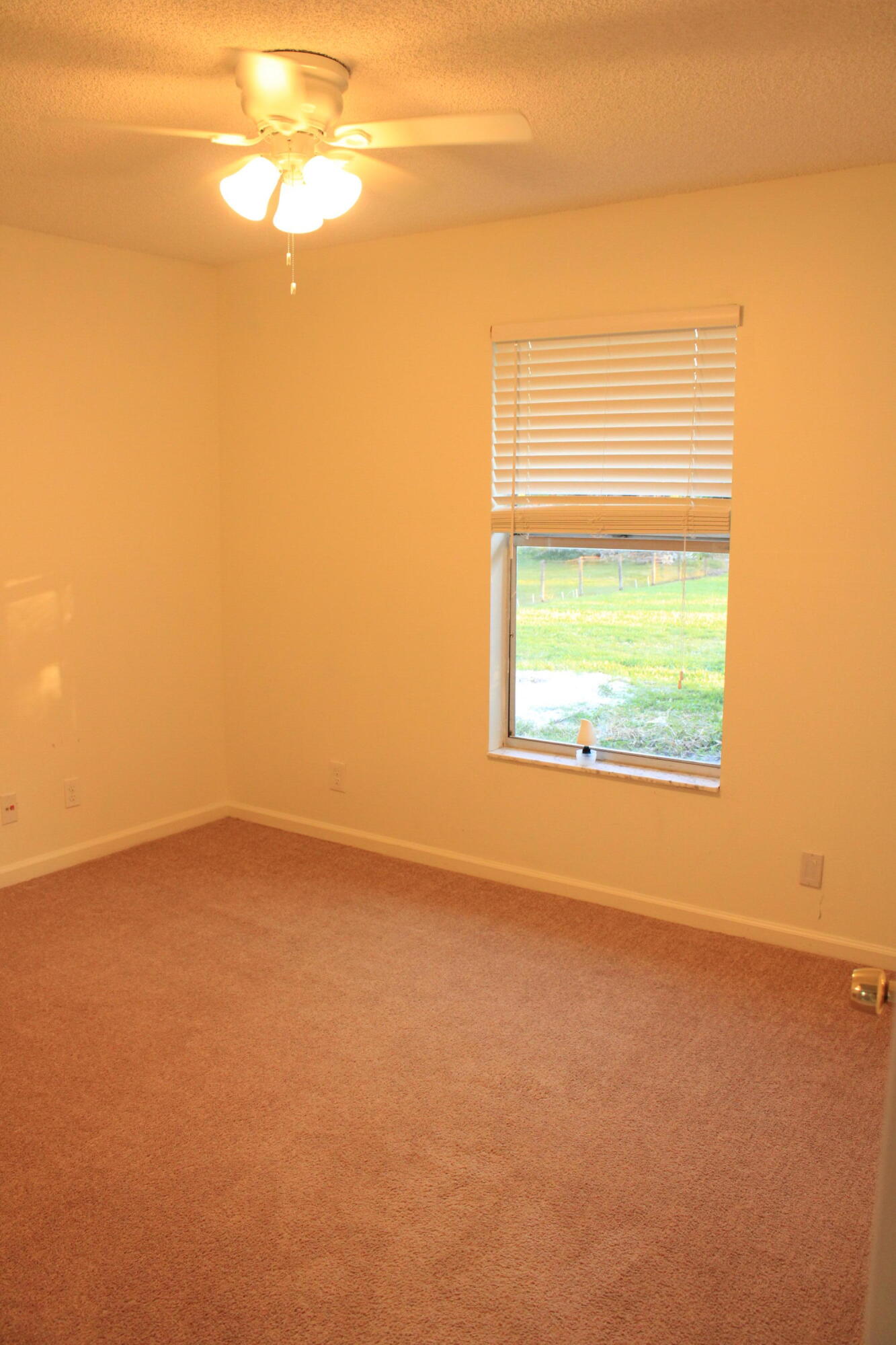 ACREAGE - Residential Lease