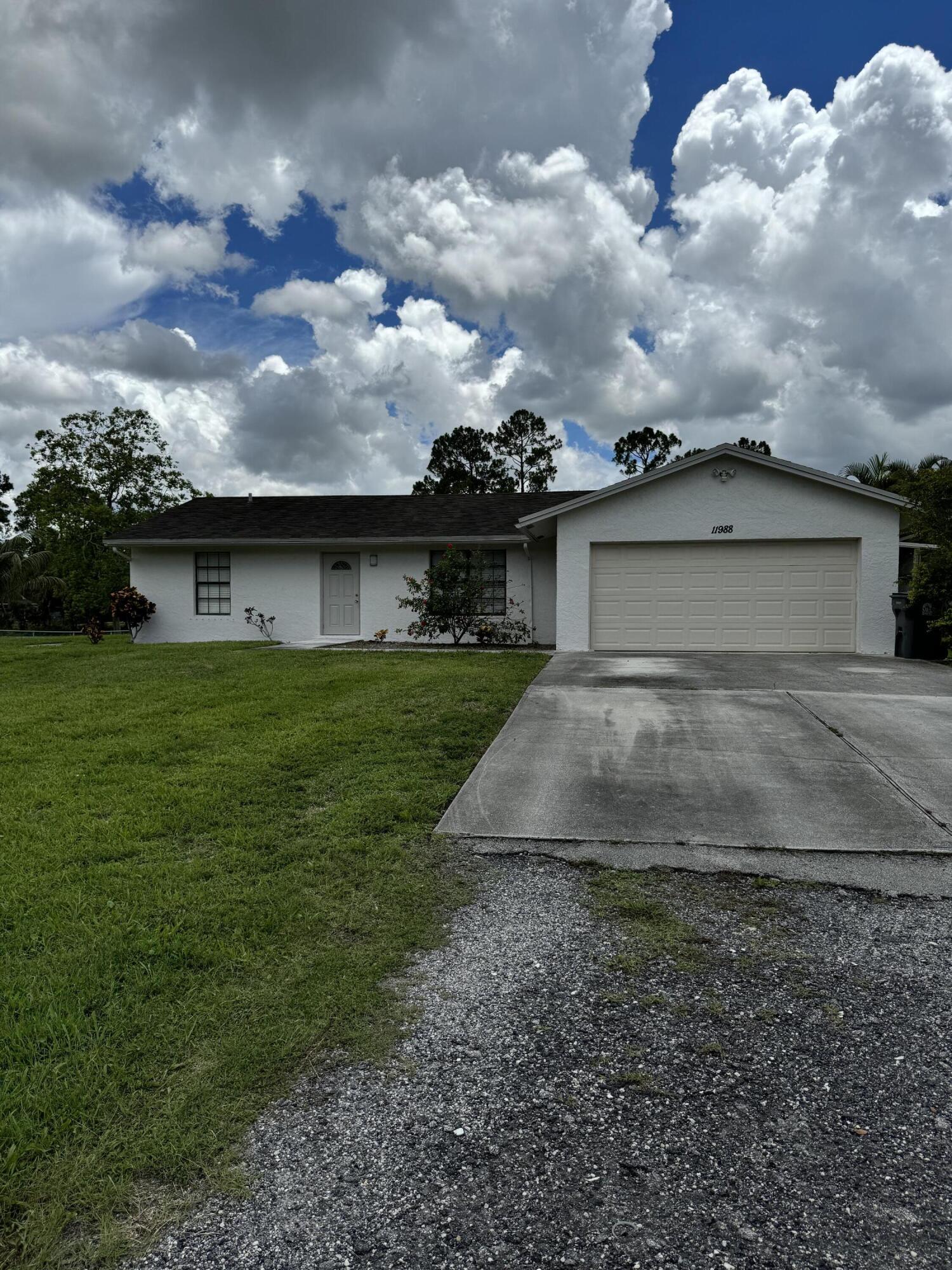 ACREAGE - Residential Lease