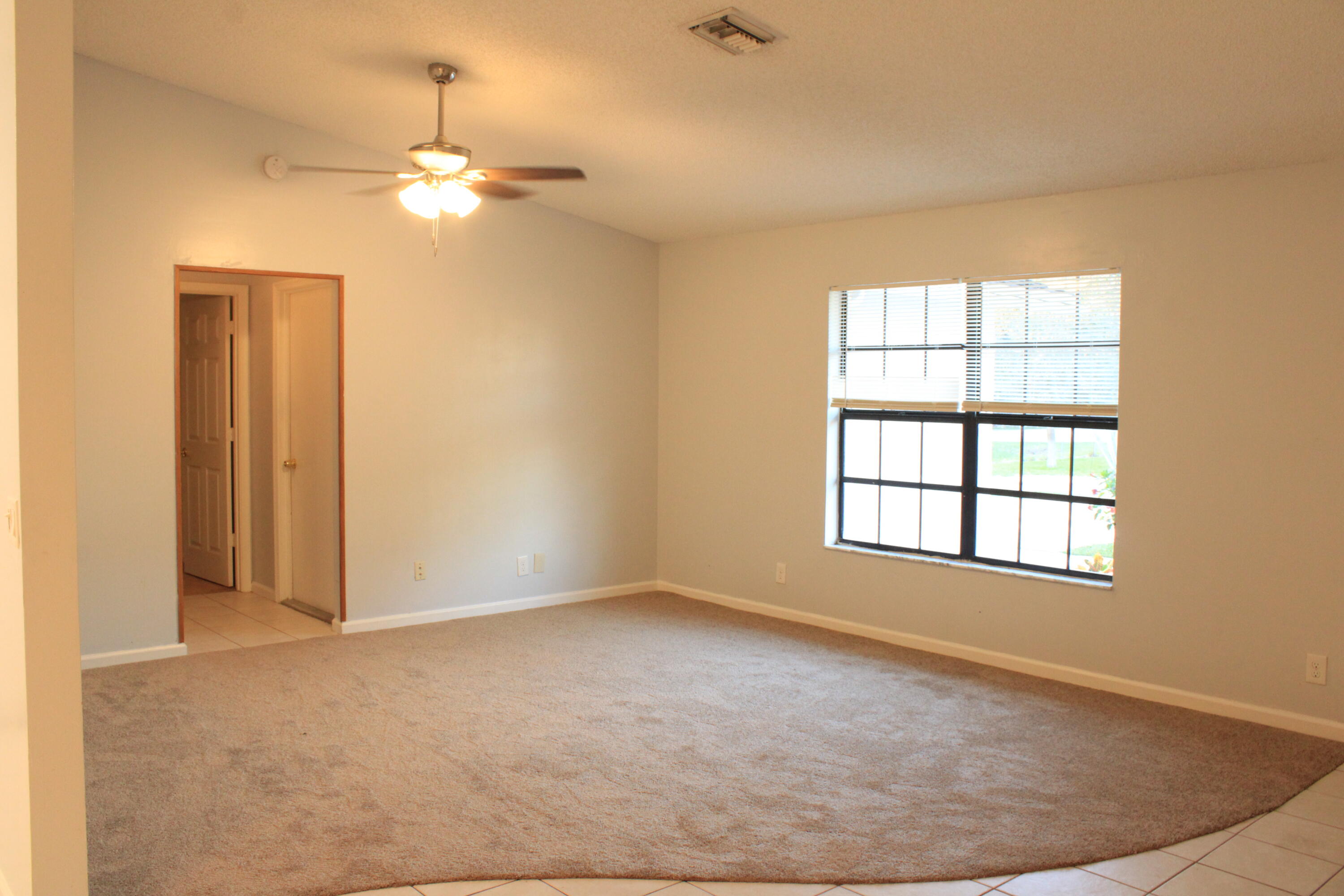 ACREAGE - Residential Lease