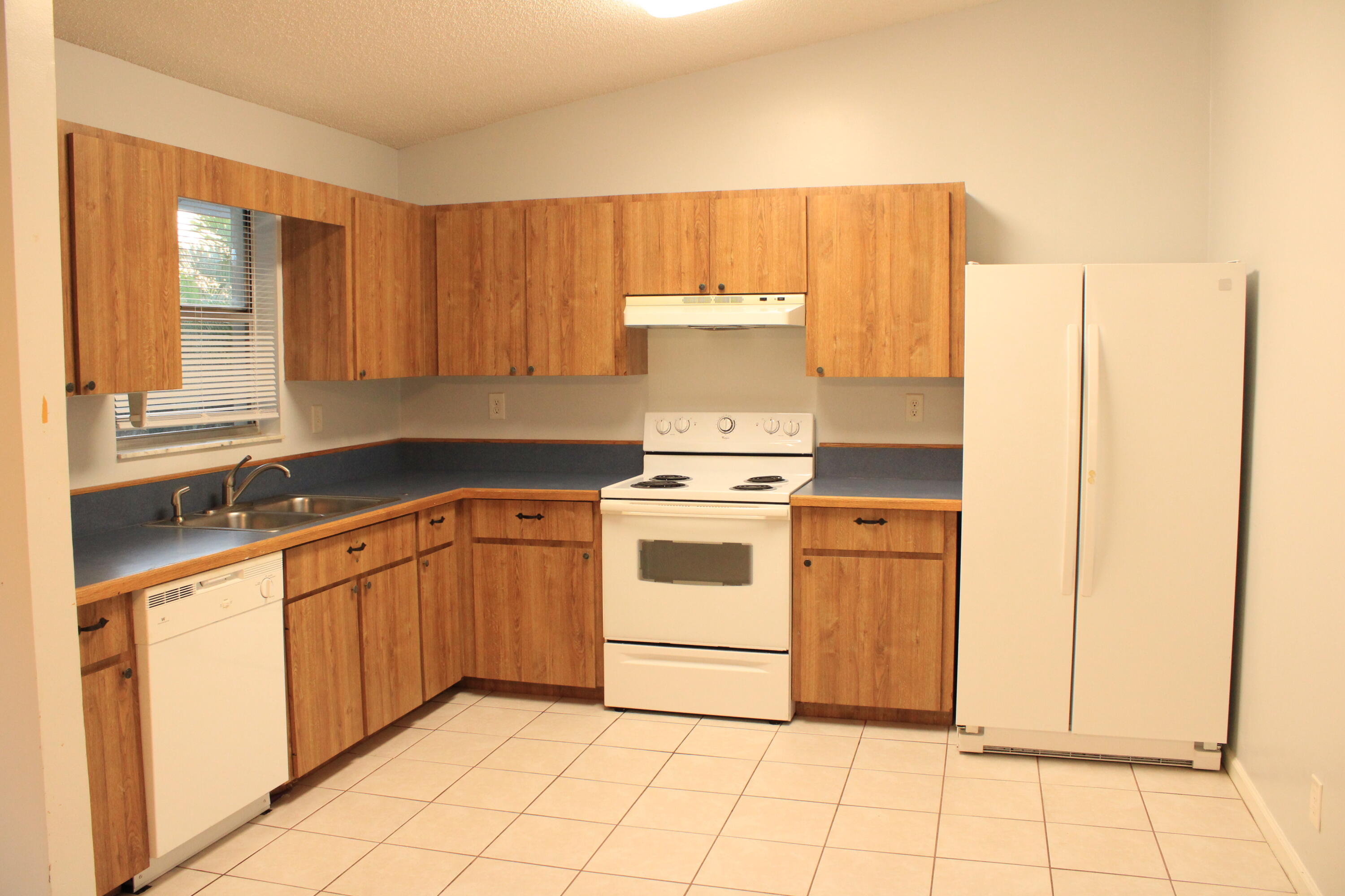 ACREAGE - Residential Lease