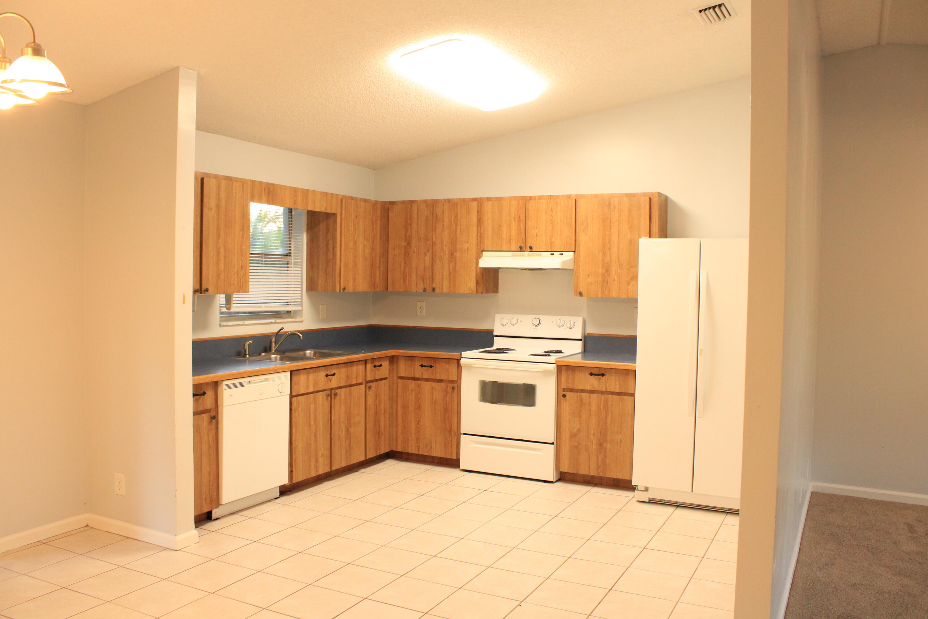 ACREAGE - Residential Lease