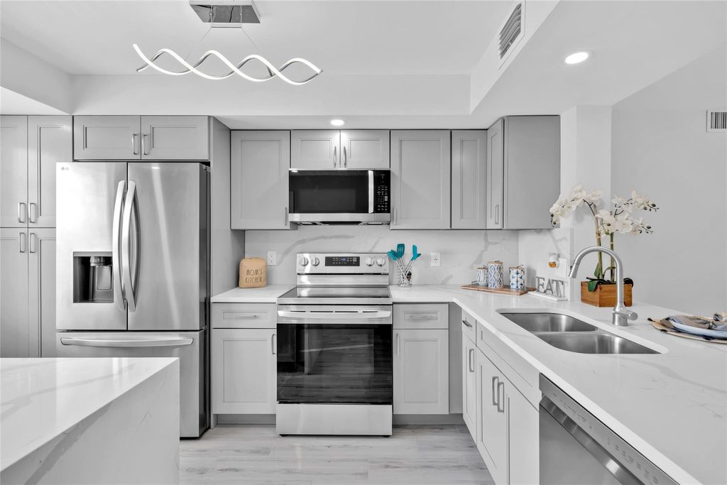 Photo of 1905 Bermuda Cir #A3, Coconut Creek, FL 33066 (MLS # F10445605)