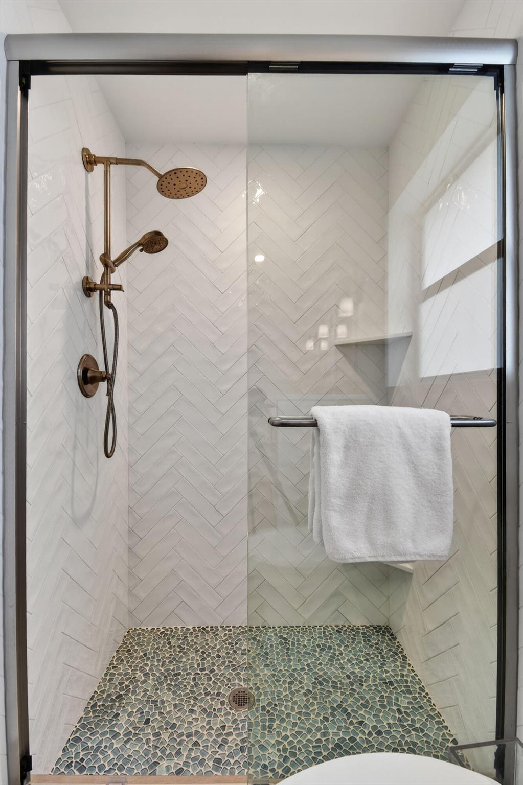 YACHT CLUB - Residential